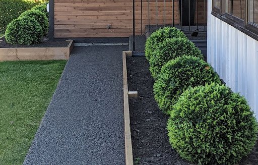 Artificial topiary balls