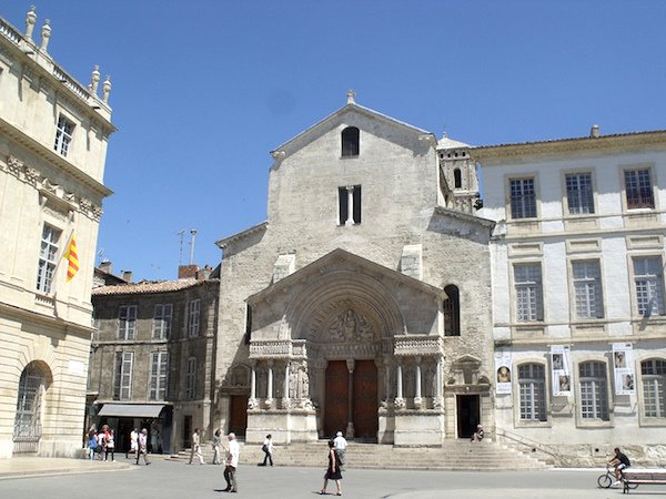 Saint Trophime, Arles, 12th – 15th century (photo: Elliot Brown, CC BY 2.0)