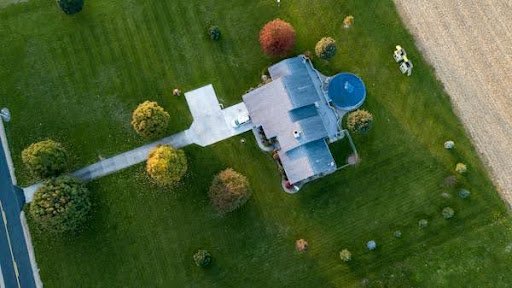 Roofing for durability; Image source: pexel.com